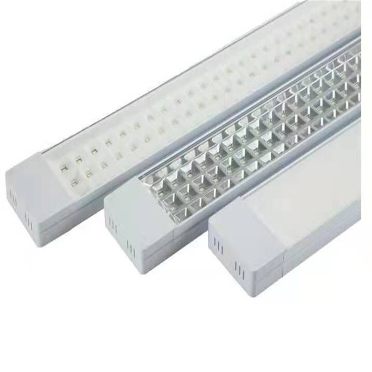 Screwfix Slim Batten Light 3